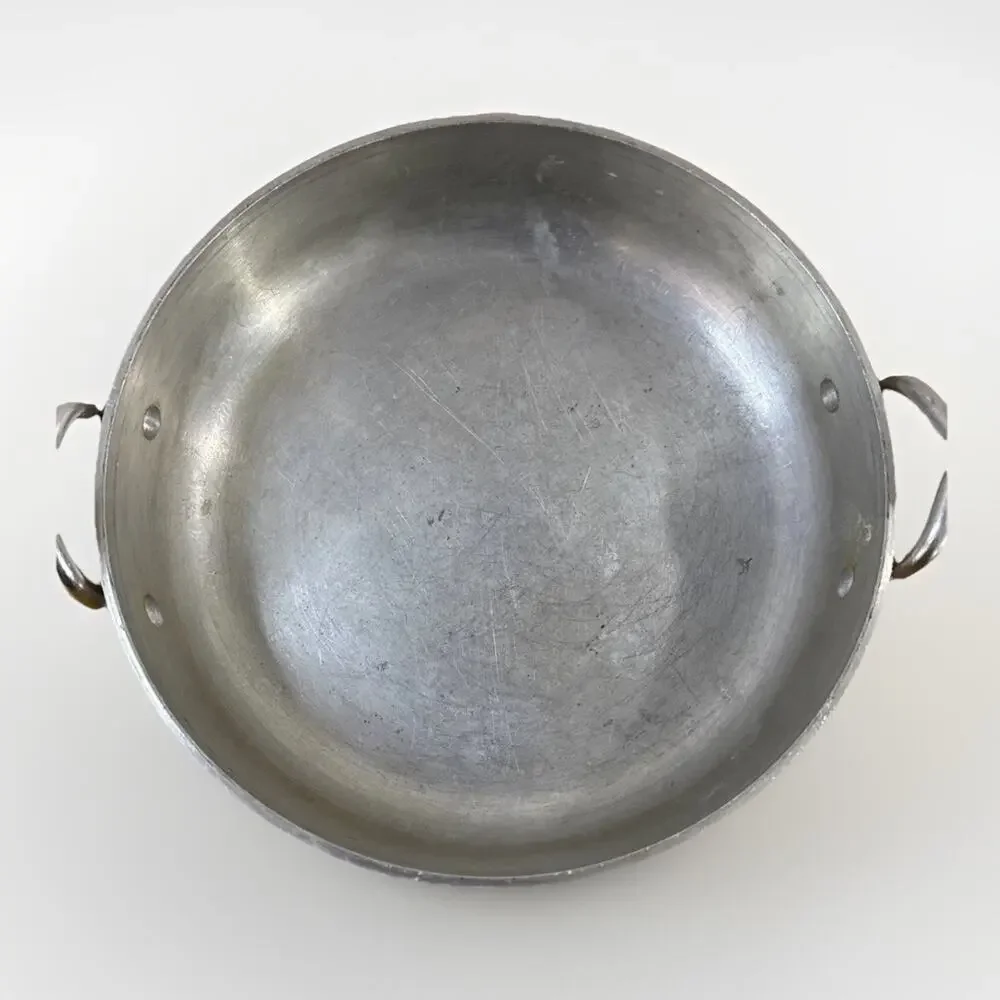 Vintage Wear-Ever 902 Aluminum 8